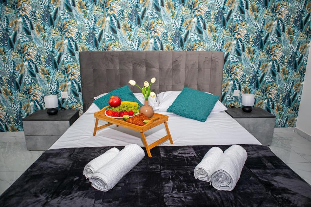 Stylish Seafront Spinola Apartment Saint Julian's Dış mekan fotoğraf