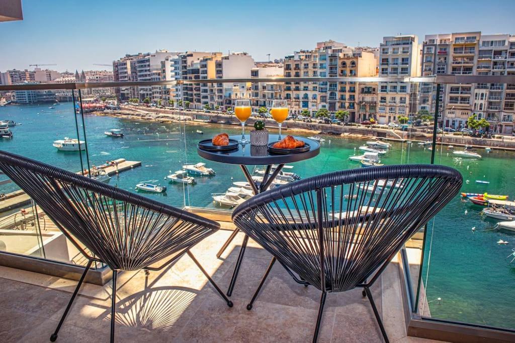 Stylish Seafront Spinola Apartment Saint Julian's Dış mekan fotoğraf